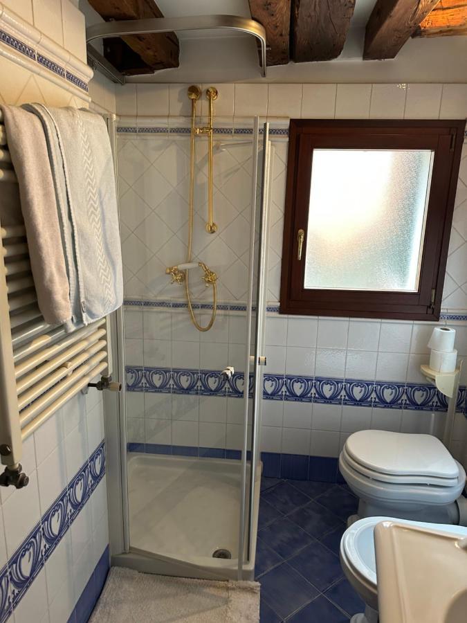 1 Ca'Del Traghetto Family Apartment Venetië Buitenkant foto